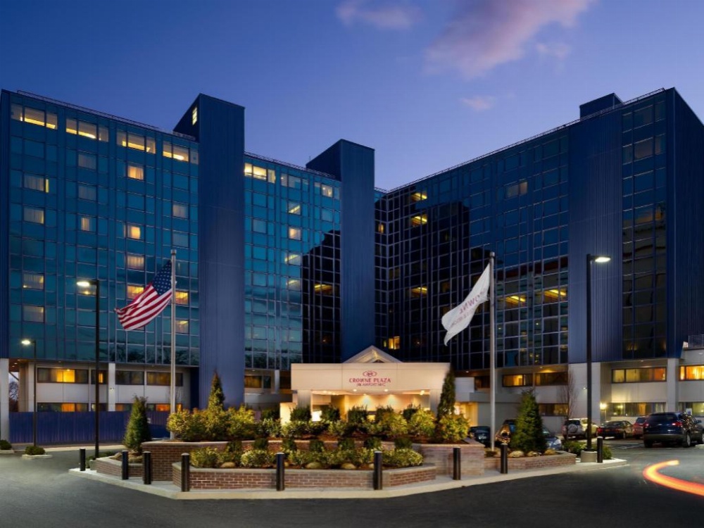 Crowne Plaza JFK Airport New York City an IHG Hotel